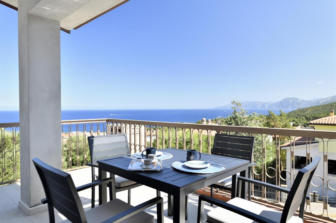 Appartamento Vista Golfo Кала Гононе Екстериор снимка